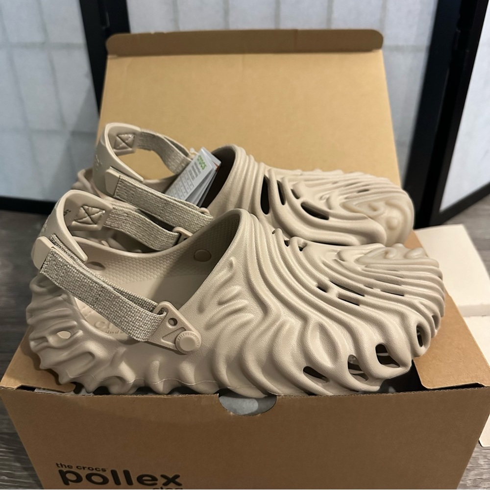 SIZE 11 - NWT CROCS Pollex Clog “HORCHATA” BY Salehe Bembury🐊
